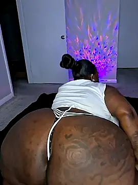 Snapshot of Thickkemzz41 chatting on September 2025 11:08:02 PM Thickkemzz41 online show from September 2025 11:08:02 PM