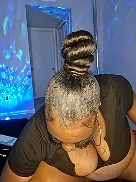 Snapshot of Thickkemzz41 chatting on September 2025 11:55:02 PM Thickkemzz41 online show from September 2025 11:55:02 PM