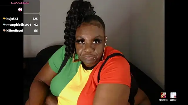 Snapshot of Thickkemzz41 chatting on July 2026 01:06:02 AM Thickkemzz41 online show from July 2026 01:06:02 AM