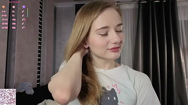 ElvinaRose online show from November 2025 02:04:02 AM