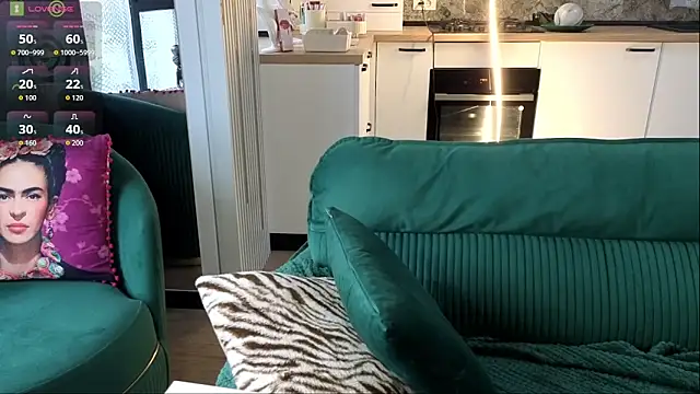 Snapshot of Goddess_Alaska chatting on November 2025 07:09:01 AM Goddess Alaska online show from November 2025 07:09:01 AM