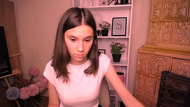 Snapshot of RosaRay_ chatting on June 2026 06:02:01 AM RosaRay online show from June 2026 06:02:01 AM