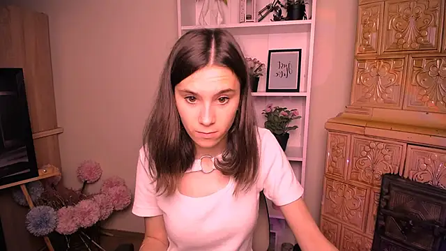 Snapshot of RosaRay_ chatting on June 2026 06:44:02 AM RosaRay online show from June 2026 06:44:02 AM