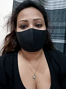 Snapshot of Mow_955 chatting on October 2025 07:13:02 PM Mow 955 online show from October 2025 07:13:02 PM