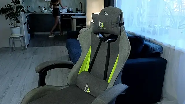 BelleWild online show from October 2025 04:22:02 AM