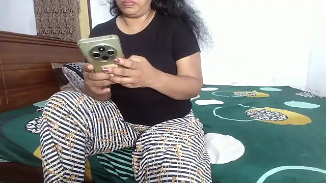 subodhii online show from October 2025 12:57:02 PM