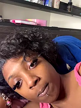 Moxhavix online show from November 2025 05:07:01 AM