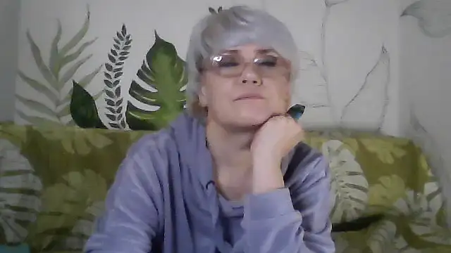 Catty Lady online show from January 2026 07:17:01 PM