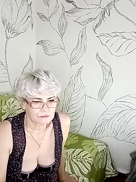 Snapshot of Catty_Lady chatting on September 2025 05:31:01 PM Catty Lady online show from September 2025 05:31:01 PM