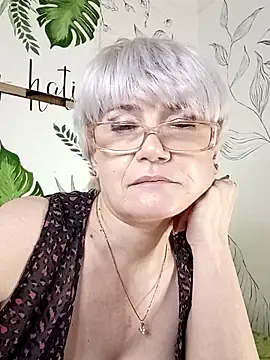 Snapshot of Catty_Lady chatting on November 2025 08:56:01 PM Catty Lady online show from November 2025 08:56:01 PM