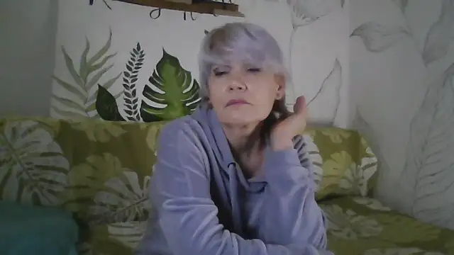 Snapshot of Catty_Lady chatting on December 2025 06:34:02 PM Catty Lady online show from December 2025 06:34:02 PM