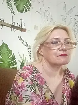 Snapshot of Catty_Lady chatting on June 2026 07:20:02 PM Catty Lady online show from June 2026 07:20:02 PM