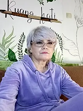 Catty Lady online show from February 2026 07:30:02 PM