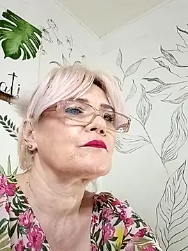 Snapshot of Catty_Lady chatting on July 2026 07:14:02 PM Catty Lady online show from July 2026 07:14:02 PM