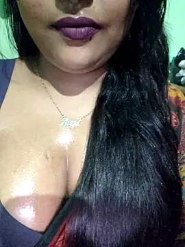 Snapshot of JIYA-04 chatting on May 2026 06:08:02 PM JIYA-04 online show from May 2026 06:08:02 PM