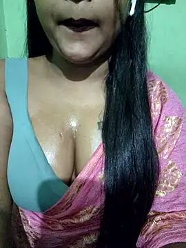 Snapshot of JIYA-04 chatting on September 2025 12:47:02 PM JIYA-04 online show from September 2025 12:47:02 PM