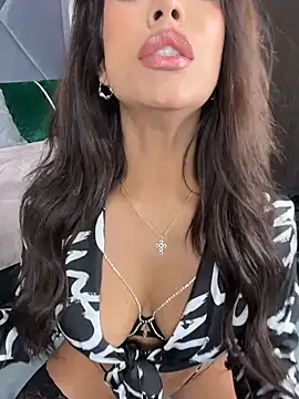 OneInAMillionXXX online show from January 2026 09:18:01 PM