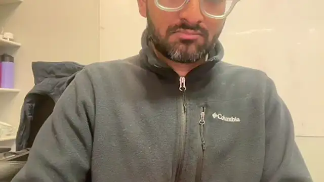 pranastro00 online show from February 2026 03:08:01 PM