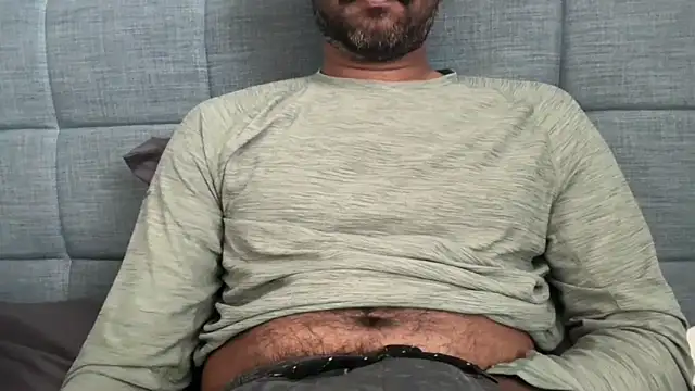 pranastro00 online show from October 2025 02:36:02 PM