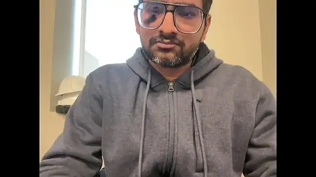 pranastro00 online show from October 2025 01:21:02 PM