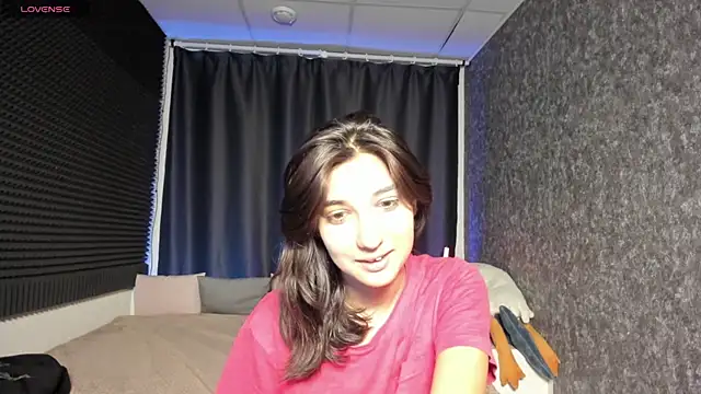 Snapshot of Elfy_Rare_ chatting on September 2025 03:06:01 PM Elfy Rare online show from September 2025 03:06:01 PM