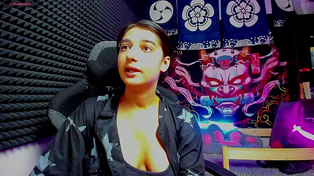 Snapshot of Elfy_Rare_ chatting on September 2025 03:07:01 PM Elfy Rare online show from September 2025 03:07:01 PM