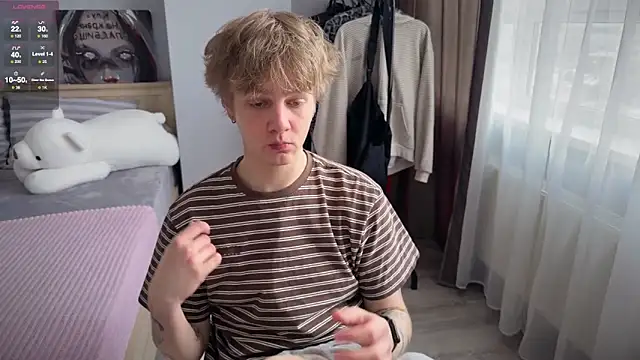 Snapshot of olivertasty chatting on June 2026 11:11:01 AM olivertasty online show from June 2026 11:11:01 AM