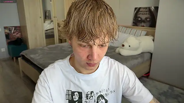 Snapshot of olivertasty chatting on July 2026 01:17:02 PM olivertasty online show from July 2026 01:17:02 PM