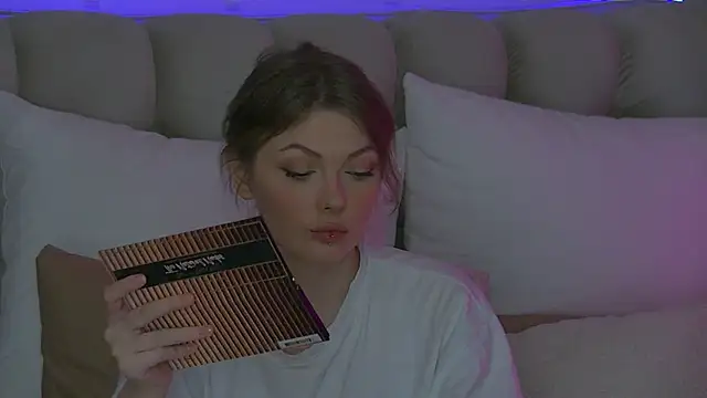 miamunn online show from October 2025 10:41:02 PM