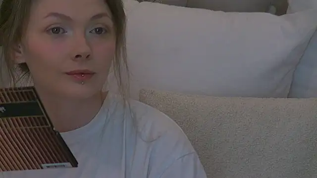 miamunn online show from November 2025 06:23:01 PM