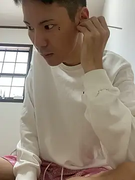 rori0420A online show from October 2025 05:28:02 AM