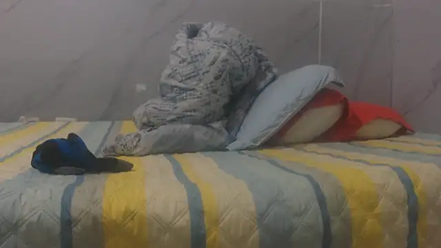 sabrina v  online show from December 2025 03:50:02 PM