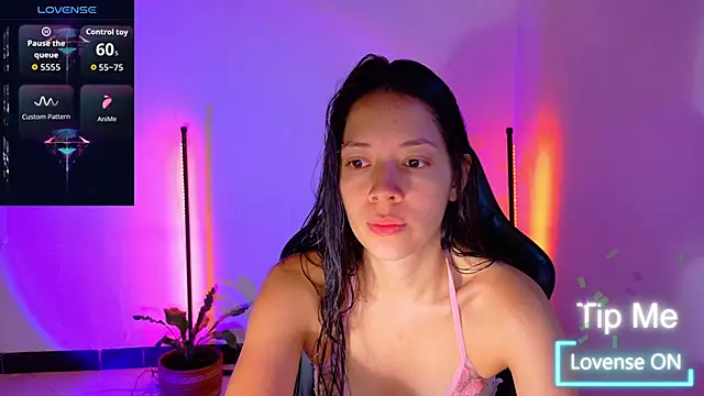 Sarasavage online show from May 2026 12:04:02 PM