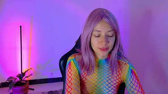 Sarasavage online show from May 2026 12:35:01 PM