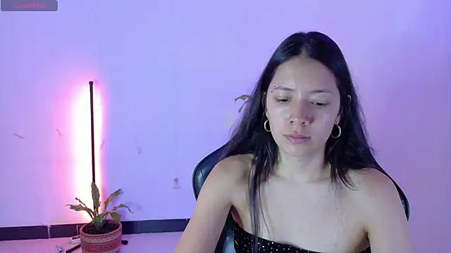 Sarasavage online show from March 2026 02:02:02 PM