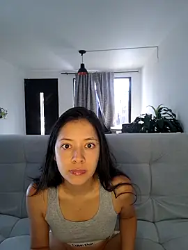 Sarasavage online show from April 2026 02:01:05 PM