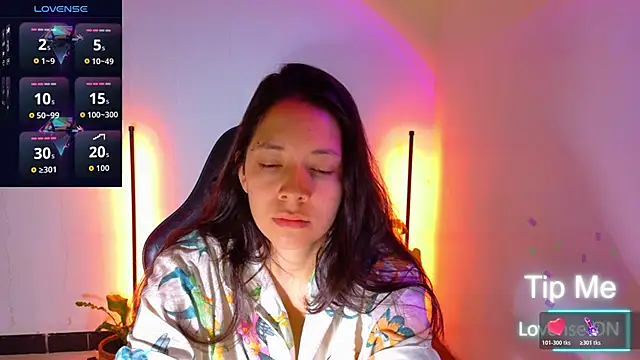 Sarasavage online show from May 2026 02:03:01 PM
