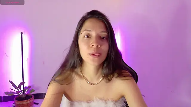 Sarasavage online show from March 2026 01:09:02 AM