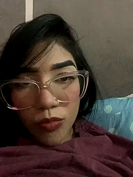 ElaRose 12 online show from November 2025 06:56:01 PM