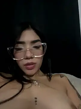 ElaRose 12 online show from January 2026 12:25:02 AM