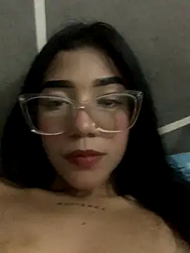 ElaRose 12 online show from November 2025 06:34:02 PM