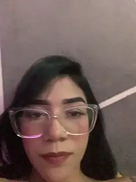 ElaRose 12 online show from October 2025 04:36:01 PM