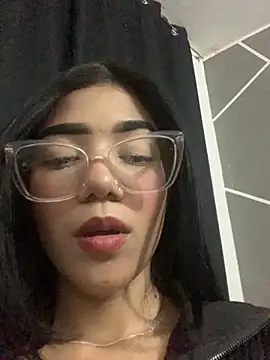 ElaRose 12 online show from October 2025 05:47:01 PM