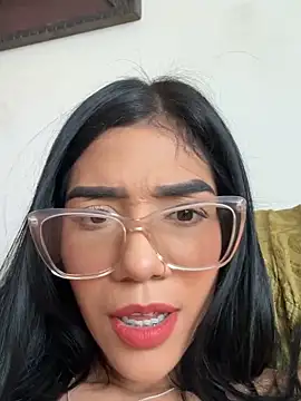 Snapshot of ElaRose_12 chatting on June 2026 07:11:01 PM ElaRose 12 online show from June 2026 07:11:01 PM