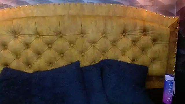 SachaBratz online show from February 2026 11:44:01 AM