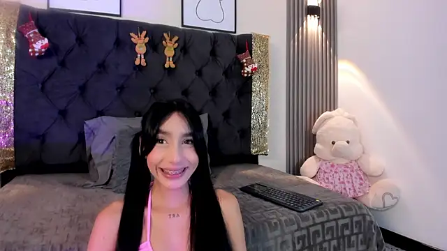 Dulce Maay online show from November 2025 04:34:02 AM
