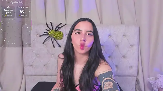 kaylee lee online show from October 2025 08:43:01 PM
