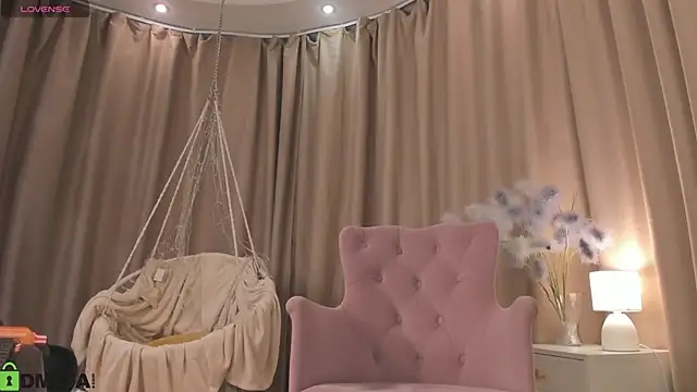 Naomi   Rias online show from October 2025 12:44:02 AM