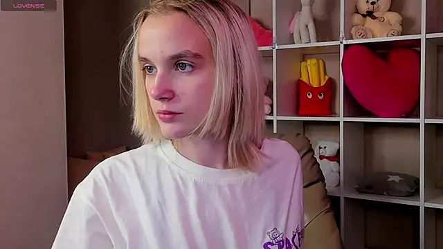 Carolin Miller online show from October 2025 09:54:01 AM