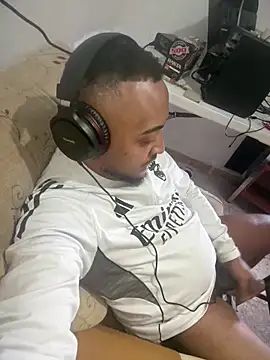 Minidemonkush online show from February 2026 12:19:01 AM